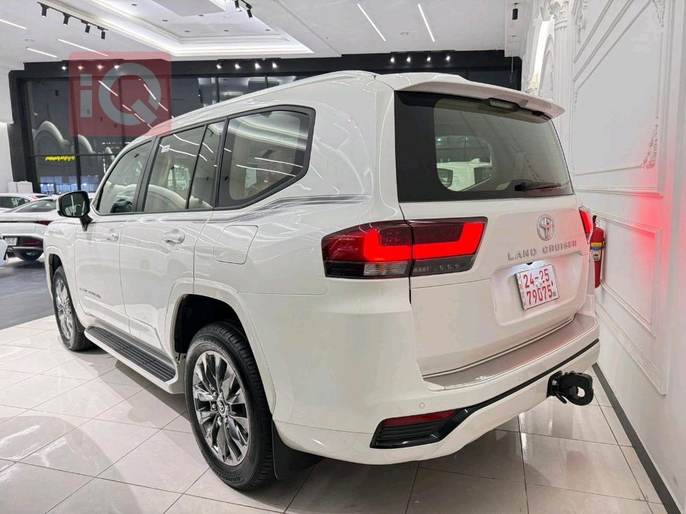 تويوتا لاندكروزر